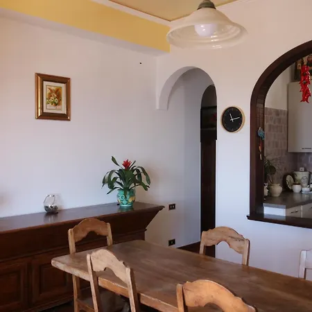 Domus Alba